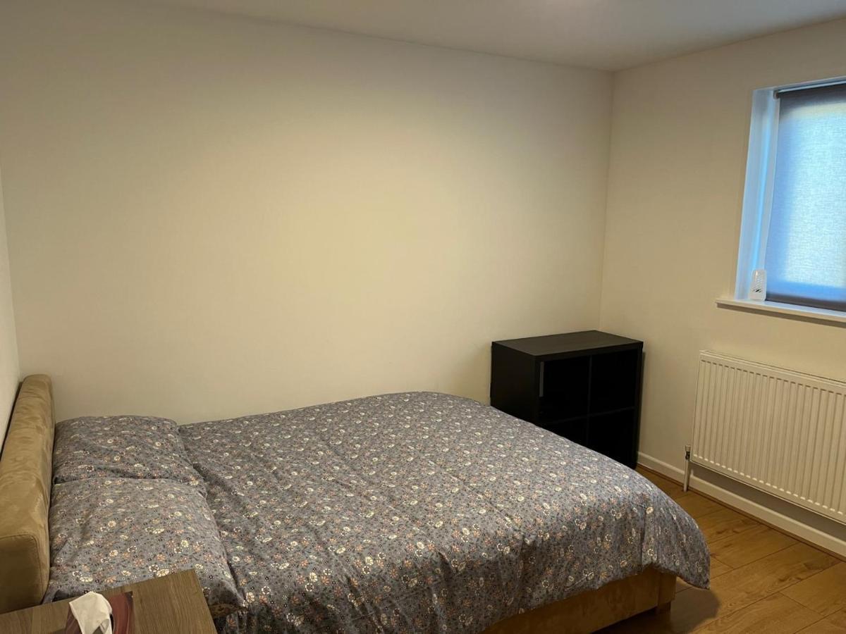 Three Bedroom House In Tooting By Star Apartments London Kültér fotó