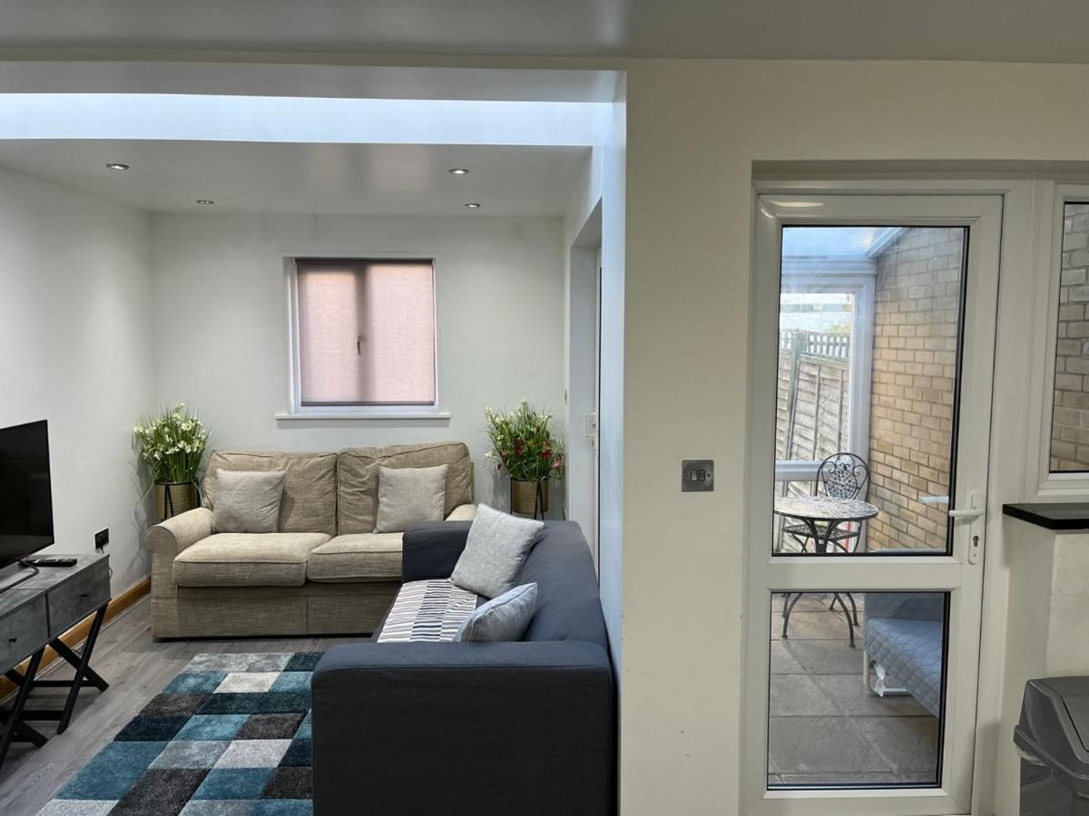 Three Bedroom House In Tooting By Star Apartments London Kültér fotó